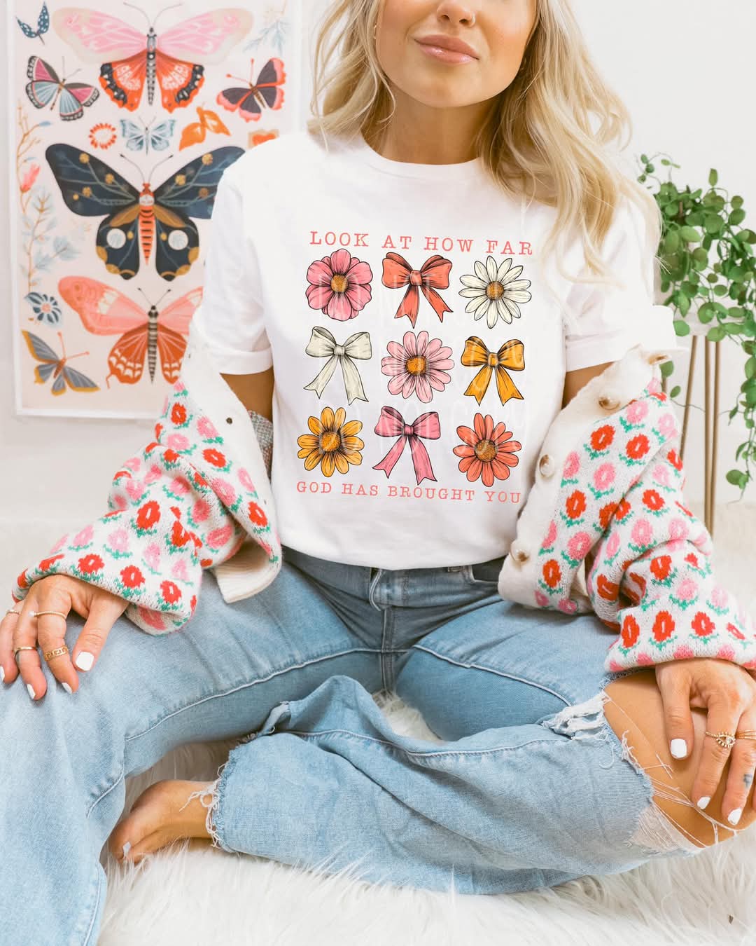 Look At How Far PNG Design