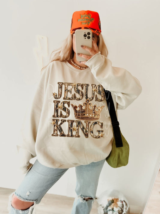 Jesus Is King PNG Design