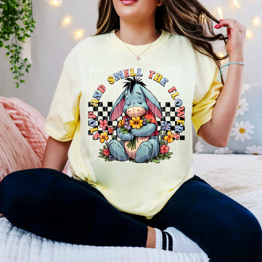 Stop And Smell The Flowers PNG Design